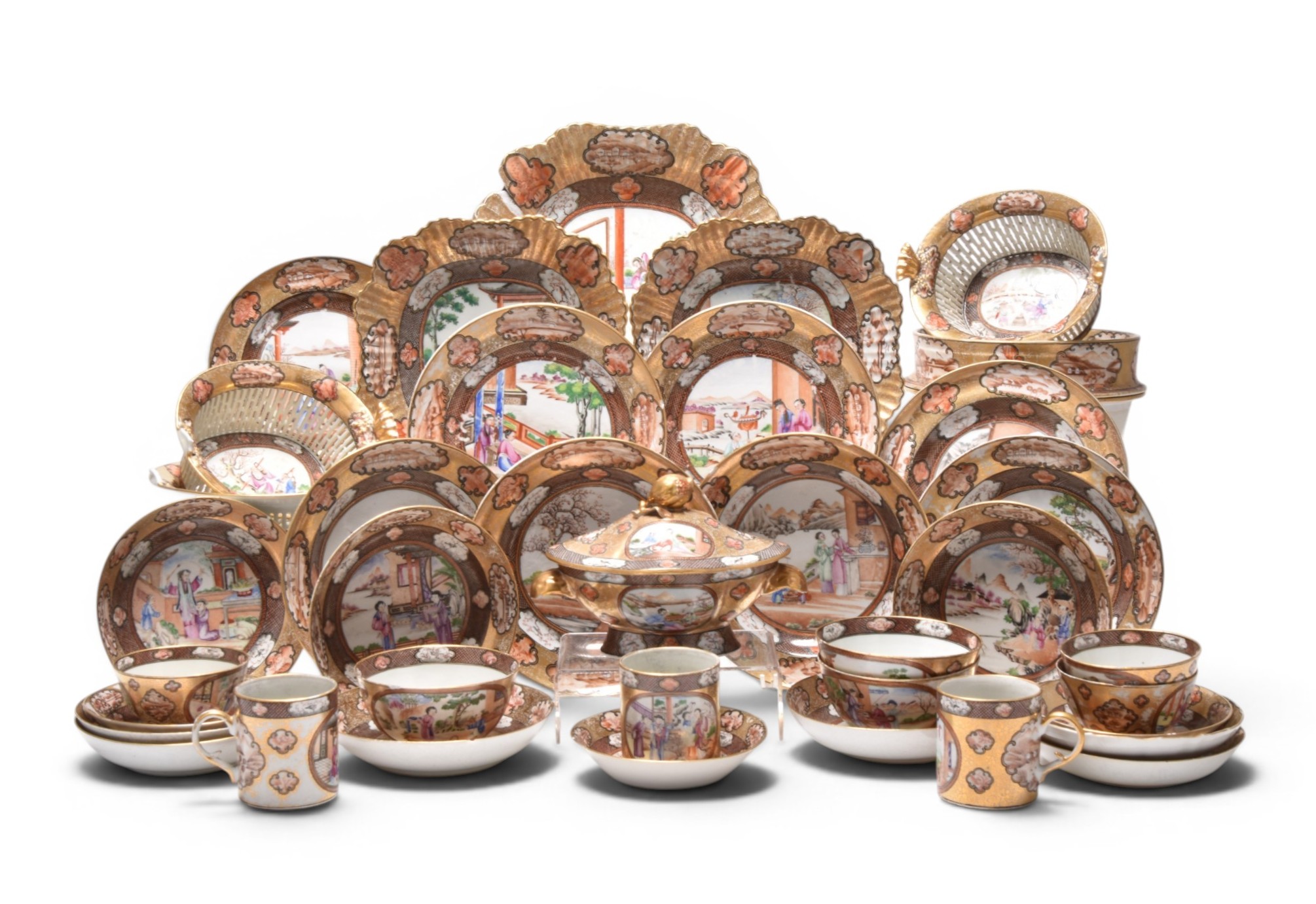 Rockefeller_Pattern_Chinese_Export_Porcelain_Dinner_Service Halls The Auction House